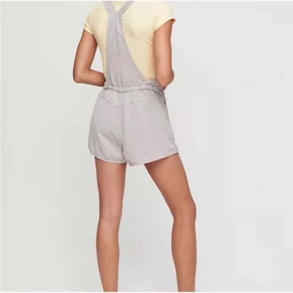 Aritzia Wilfred Free Beatriz Romper Overalls Size XS Shorts Lyocell Tan - Picture 2 of 12